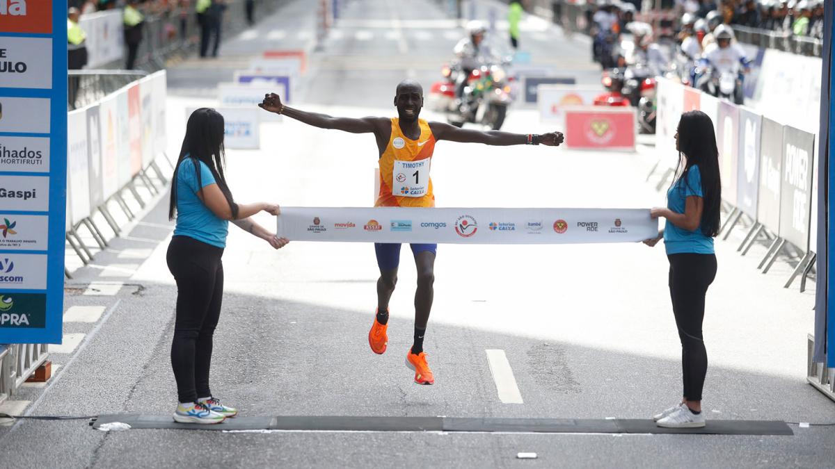 El ganador en hombres el keniata Timothy Kiplagat Agencia Brasil