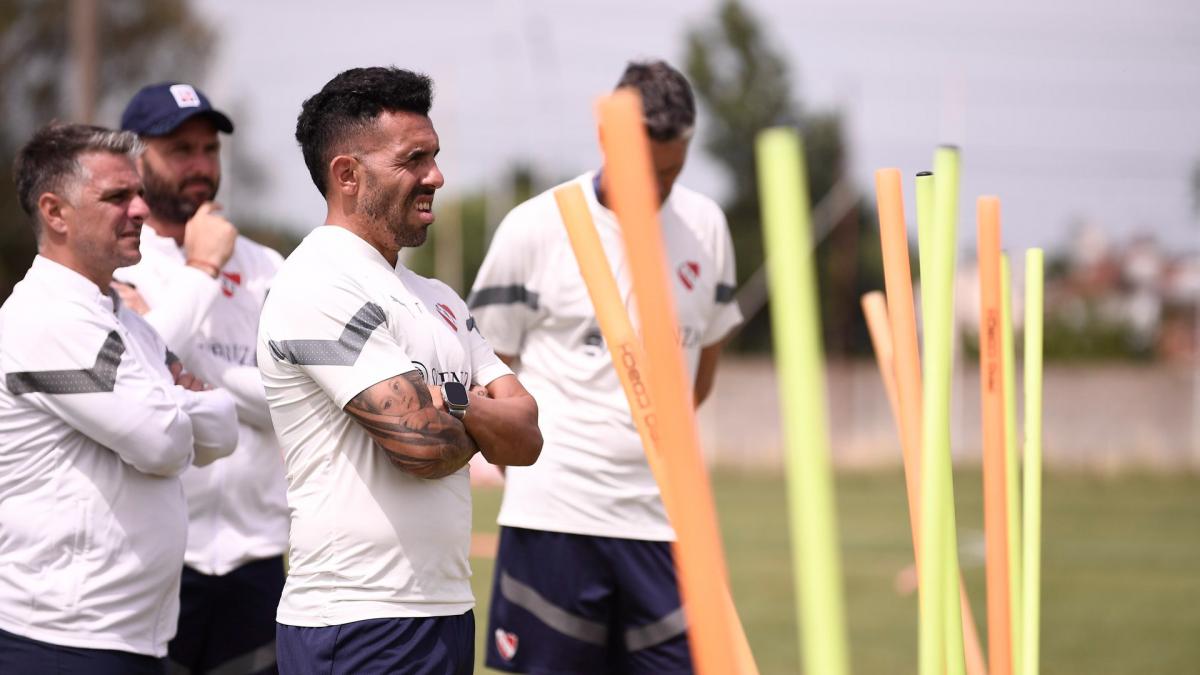 Carlos Tevez en el entrenamiento de Independiente 