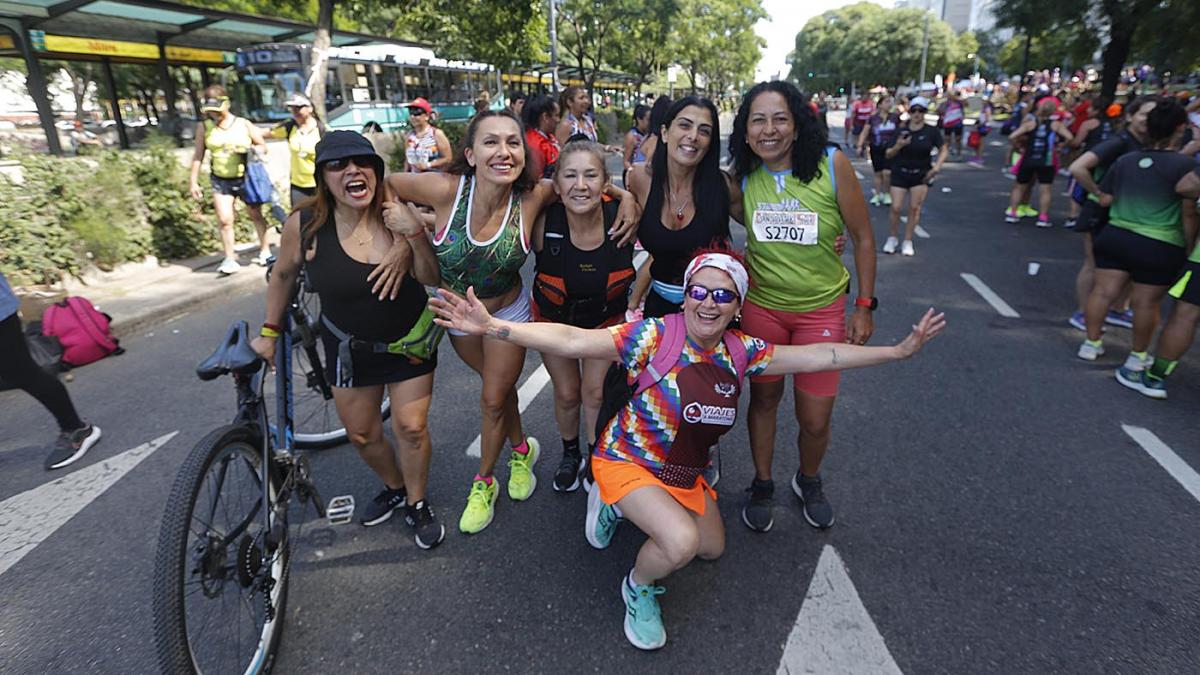 Unos 8 mil atletas aficionados despiden el ao en la carrera San Silvestre Foto Nacho Snchez