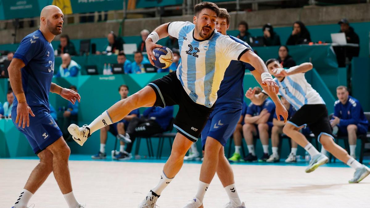 Los Gladiadores ganaron la medalla de oro en los Panamericanos de Santiago 2023 y se clasificaron as por cuarta vez consecutiva a los Juegos Olmpicos de Pars 2024 Foto X DeportesAR