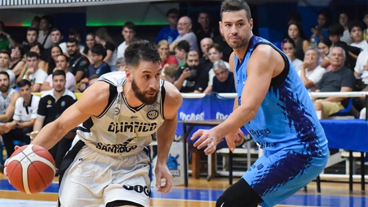 Ciclista Olmpico de La Banda gan en Corrientes ante el Fantasma Foto Prensa Regatas LNB 