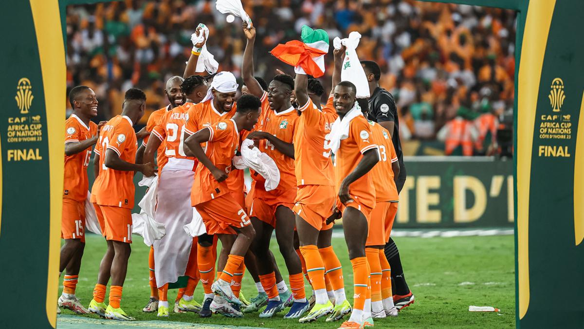 La Seleccin de Costa de Marfil festeja la obtencin por tercera vez de la Copa de frica Foto AFP