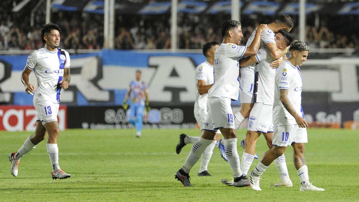 Godoy Cruz quiere prolongar sus festejos en la Copa de la Liga cuando reciba a Lans Foto Emilio Rapetti