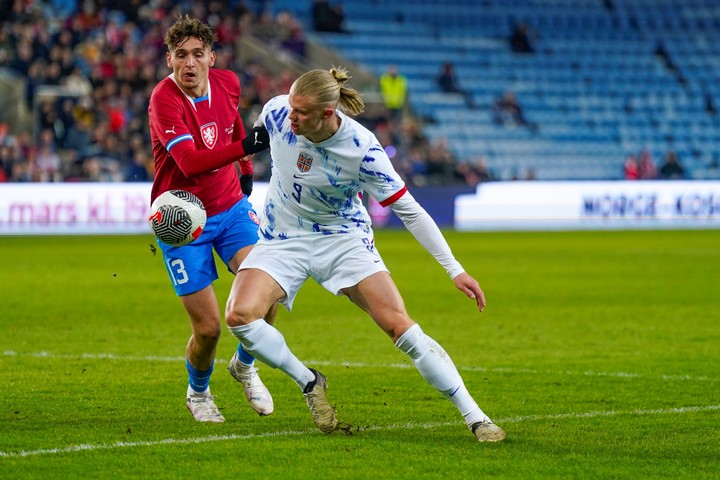 Haaland estira su racha negativa con Noruega. Foto: EFE