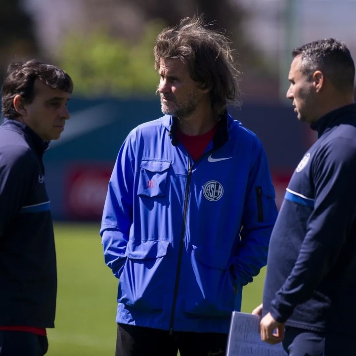 Ruben Dario Insua y su grupo de trabajo en San Lorenzo