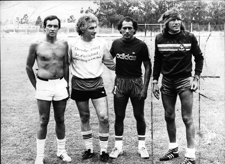 Coppola con JJ López, Habegger y Gatti. Foto: Enciclopedia de Boca.