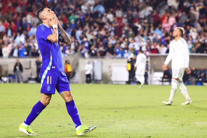 Di María celebra uno de sus últimos goles con la camiseta argentina. Foto: Jessica Alcheh-USA TODAY Sports