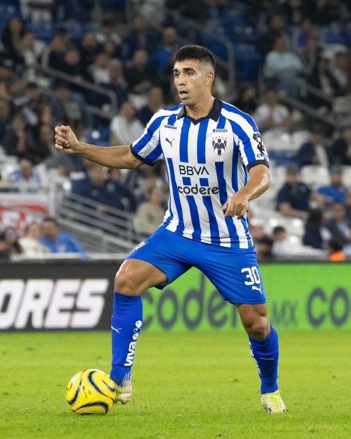 Jorge Rodríguez, un pilar en el mediocampo de Rayados. Foto: Instagram @corchorodriguez_30.