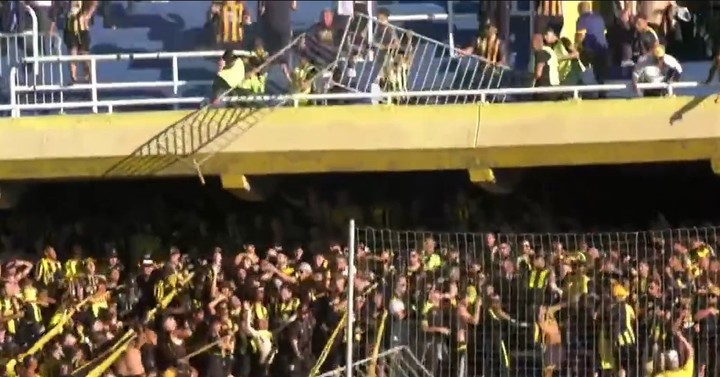 Incidentes Rosario Central-Peñarol. Foto: Captura ESPN