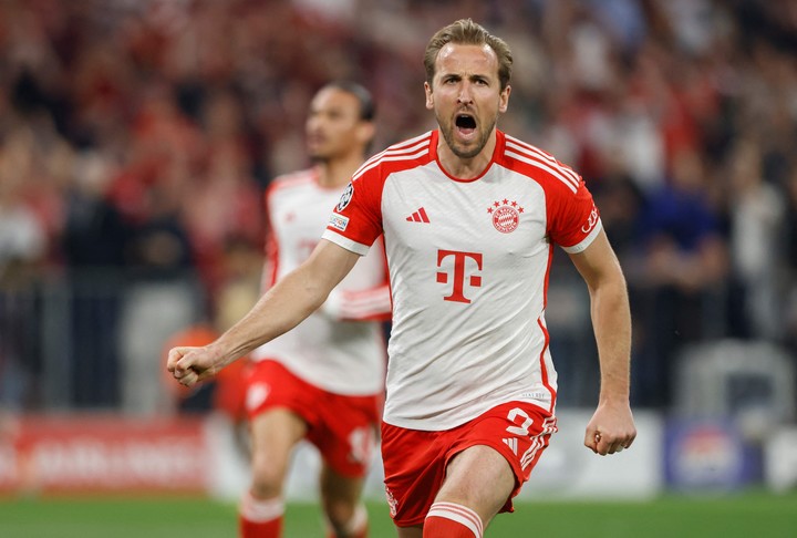 Harry Kane convirtió el 2-1 parcial, de penal. Foto: Michaela STACHE / AFP.