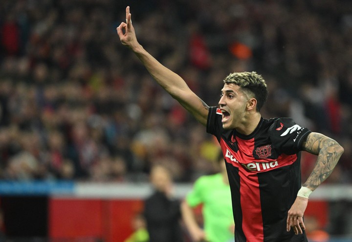 Exequiel Palacios disputó 29 partidos y marcó seis goles esta temporada con la camiseta de Bayer Leverkusen. Foto: Ina Fassbender / AFP.