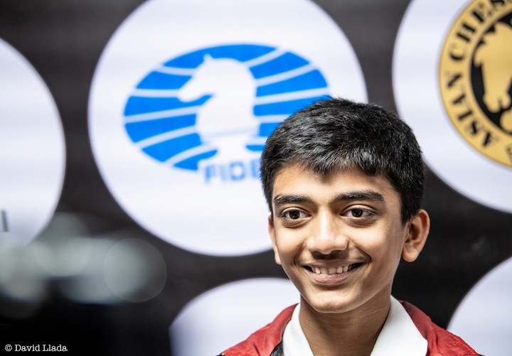 La sonrisa del indio Gukesh cuando a los 12 años logró ser gran maestro de ajedrez.
Foto David Llada (@davidllada)  