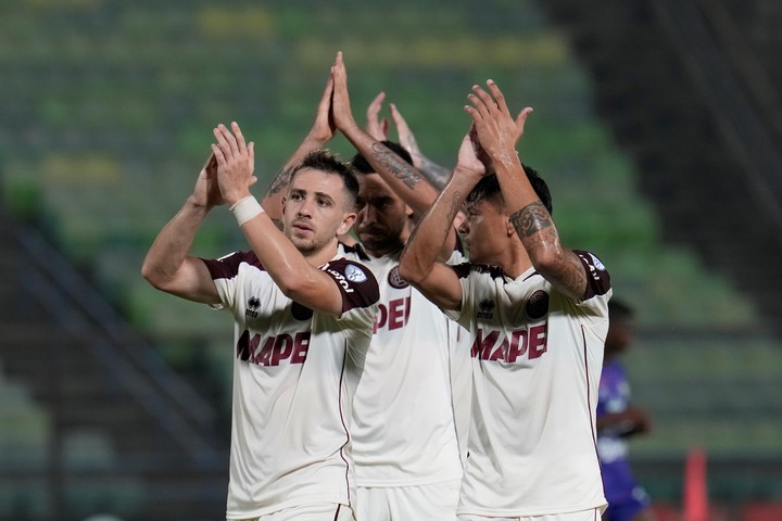 Lanús jugó con seriedad y no pasó sobresaltos en su grupo. Foto: AP Photo/Ariana Cubillos.