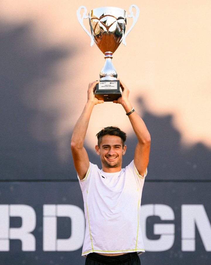 Navone conquistó en Cagliari su sexto título de Challenger. Foto Twitter @ATPChallenger