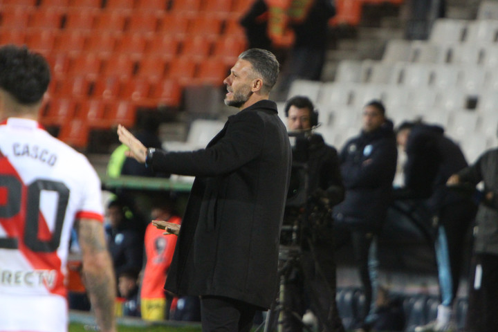 Demichelis, durante el duelo ante Temperley, en Mendoza. 