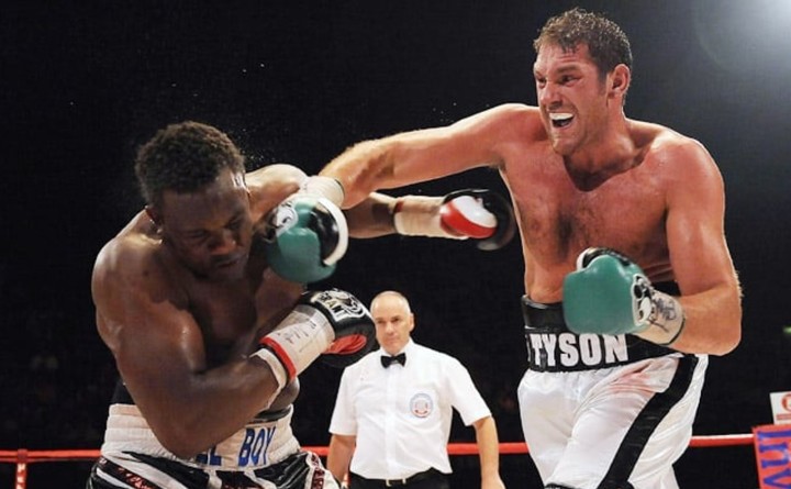 Un joven Tyson Fury batió por puntos a Derek Chisora en 2011 en el primero de los tres enfrentamientos entre ambos.