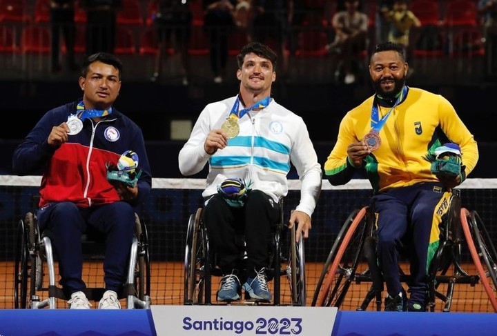 Gustavo Fernández, campeón en Santiago 2023. Foto: @gustifernandez4
