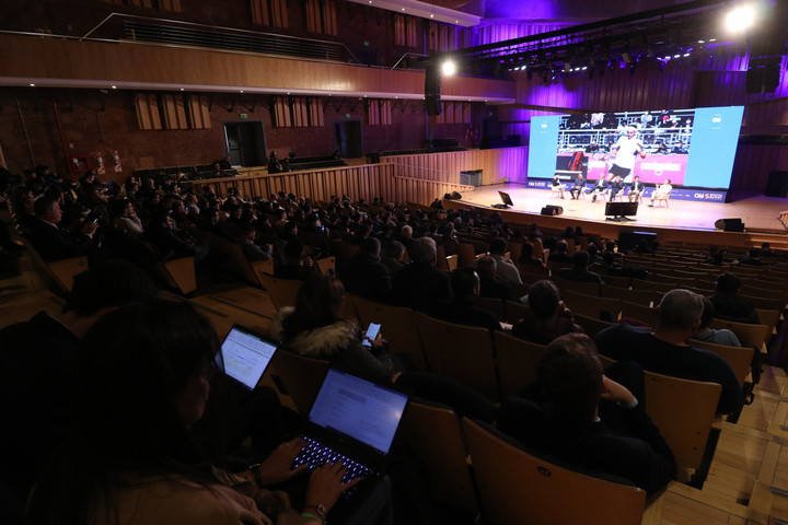 El Olé Sports Summit que se realizó en 2023 en la Usina del Arte, en Buenos Aires. Foto: Carlos Roberto Bairo