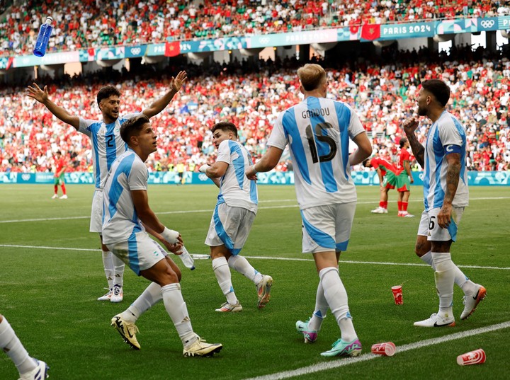 Gol cantado, gol anulado. Foto: REUTERS/Thaier Al-Sudani