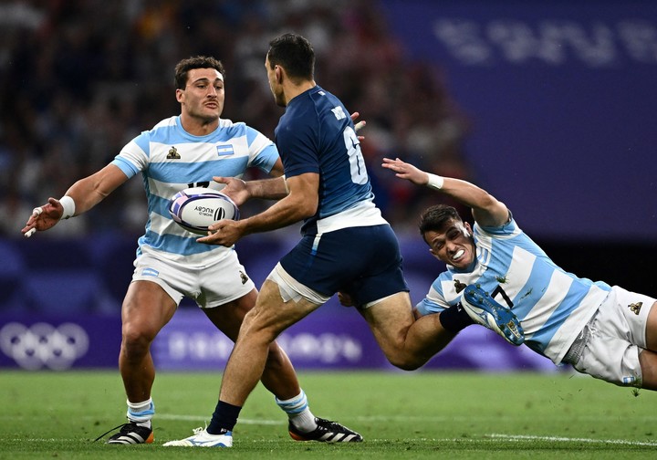 Argentina no pudo con Francia. Rodrigo Isgró volvió a jugar, pero no alcanzó. Foto: REUTERS/Dylan Martinez