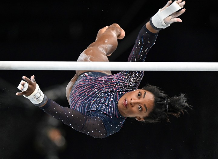 Las barras asimétricas son la prueba más débil de Simone Biles.
Foto Xiihua