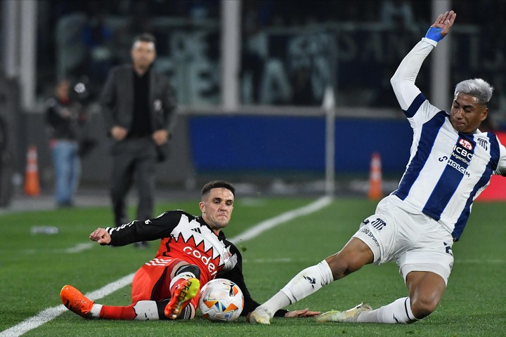 Fabricio Bustos. Talleres - River. Prensa River