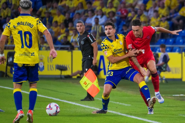 Lucas Ocampos (d), un viejo conocido de River. Foto: EFE/ Angel Medina G.