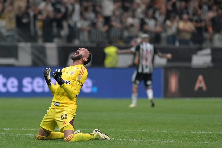 Atlético Mineiro pasó a San Lorenzo con lo justo. Foto: EFE/ Yuri Edmundo.