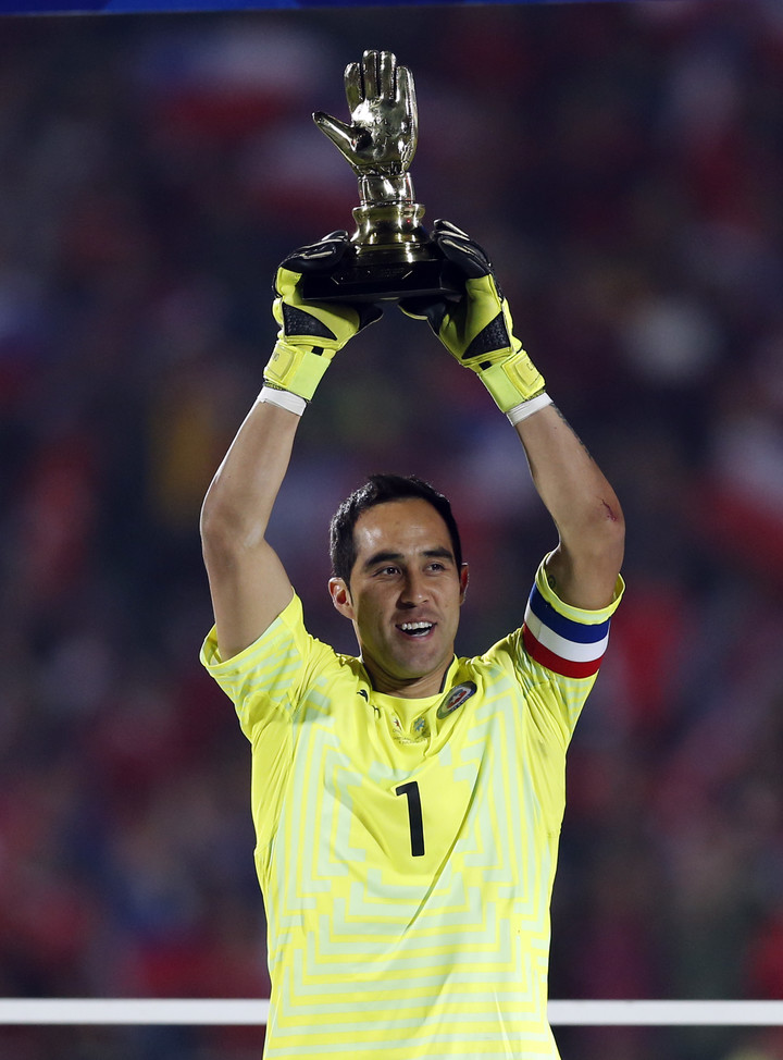 Bravo fue el mejor arquero de la Copa América de Chile 2015.