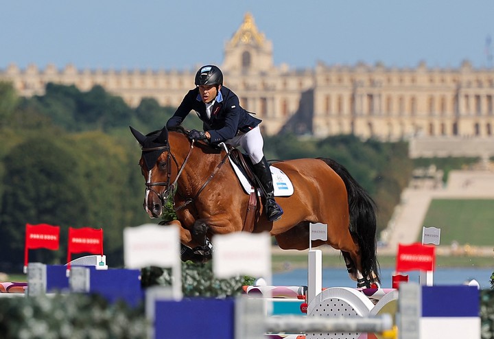 Larocca, con el Palacio de Versalles de fondo.
Foto: Reuter