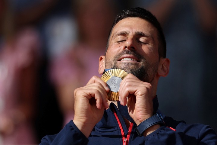 El oro olímpico fue el único título d Djokovic en este 2024. Foto REUTERS/Claudia Greco