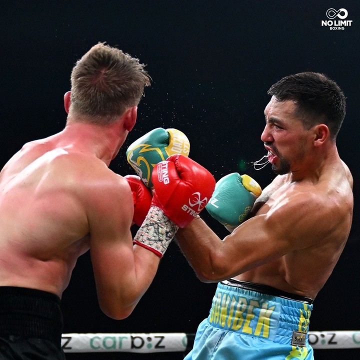 Janibek Alimkhanuly sometió a un durísimo castigo durante nueve rounds al ruso Andrei Mikhailovich. Foto: No Limit Boxing.