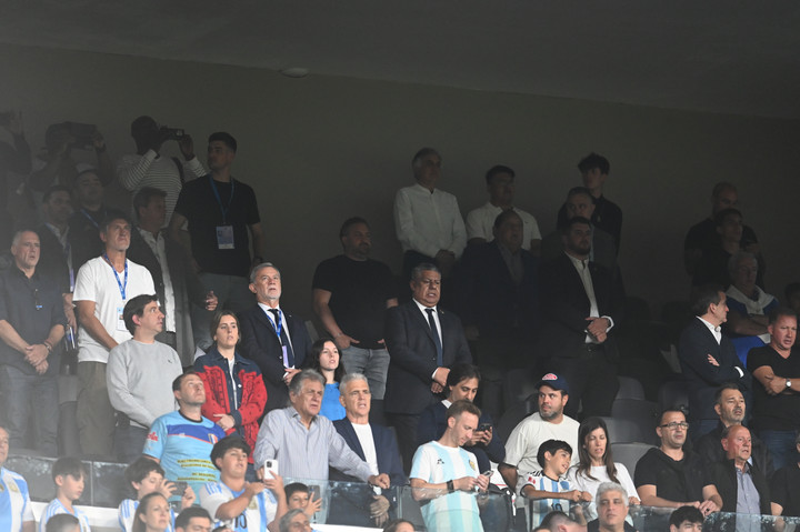 Claudio Chiqui Tapia, en la noche del martes, en el Monumental durante el duelo entre Argentina y Bolivia. Foto: Pedro Lázaro Fernandez