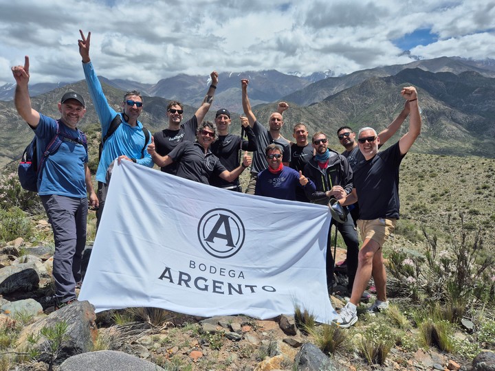 Trekking en Vallecitos, cuatro horas de caminata y un cerro de 3.600 mnsm.