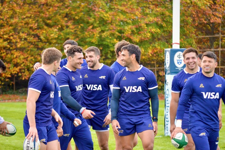 Un descanso en el último entrenamiento antes de enfrentar a Irlanda.