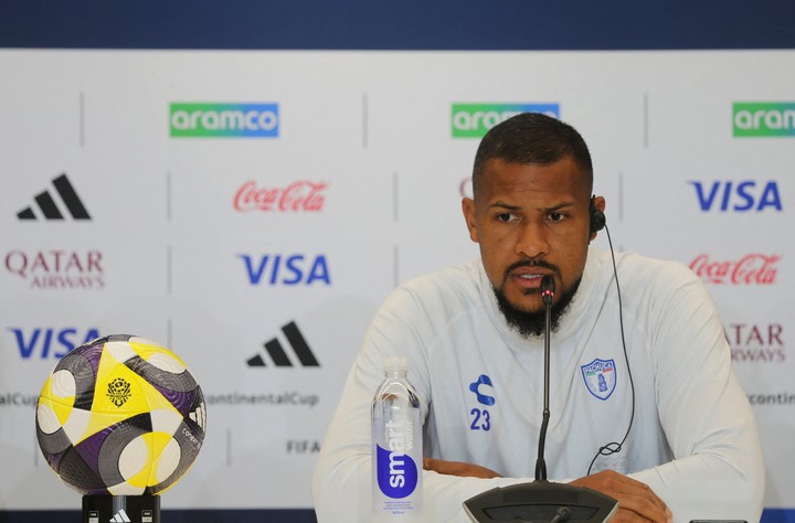 Salomón Rondón, el ex River que quiere bajar al Botafogo. Foto: REUTERS / Ibraheem Abu Mustafa.