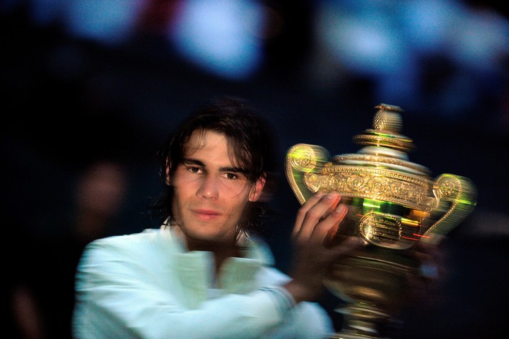 Nadal y el el título de Wimbledon 2008, el más importante de su carrera. Foto: EFE/EPA/Vassil Donev