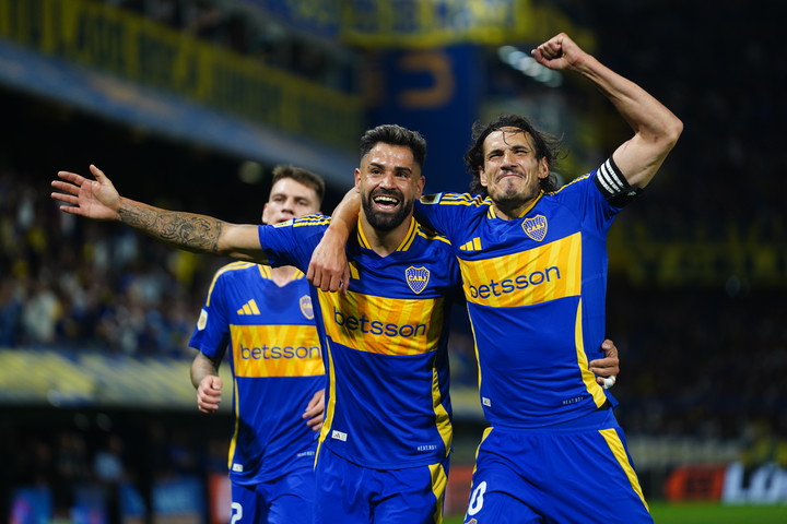 Milton Giménez y Edinson Cavani, los delanteros de Boca. (MARCELO CARROLL - FTP CLARIN) 