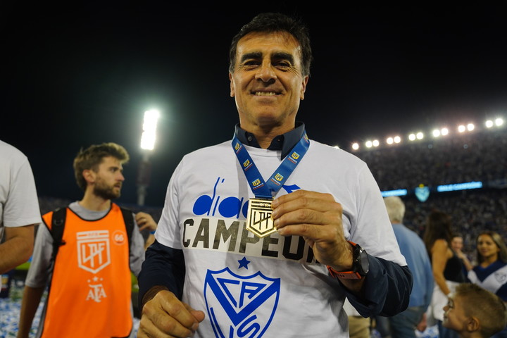 Gustavo Quinteros, el DT campeón con Vélez que dejó su cargo. Foto: Marcelo Carroll