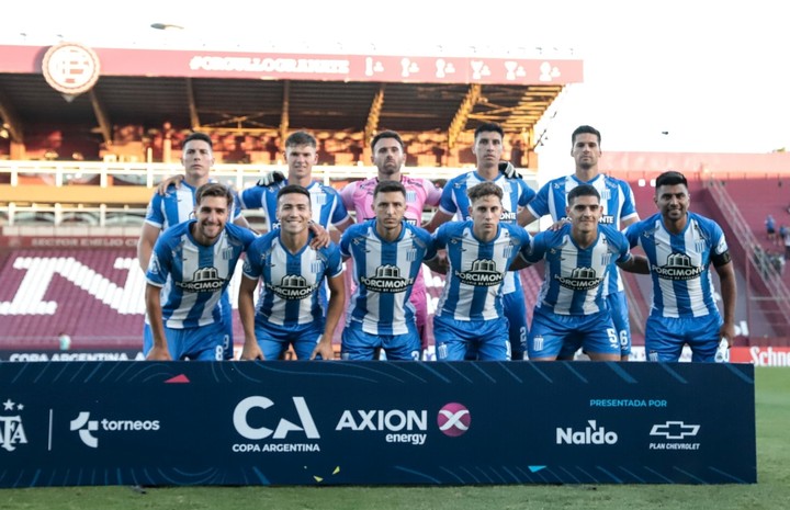 Argentino de Monte Maíz perdió 3-0 ante Estudiantes (LP) en su debut en la Copa Argentina 2024, pero Alexis Bonet se dio el lujo de atajarle un penal a Pablo Piatti. Foto: prensa Copa Argentina