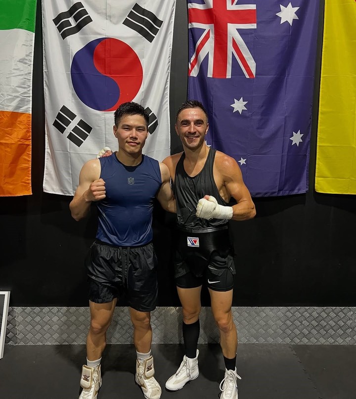 Durante su preparación para el combate ante Naoya Inoue, Ye Joon Kim guanteó con el excampeón mundial Jason Moloney. Foto: Instagram United Fight Team.