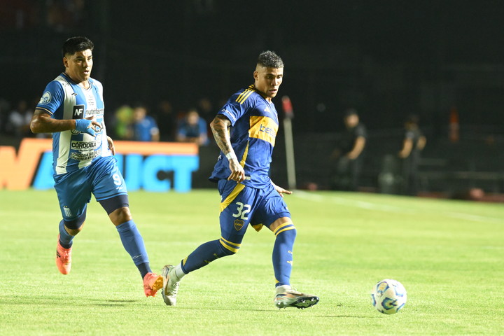 Ayrton Costa jugó como zaguero central ante Argentino de Monte Maíz. (Sebastián Granata)