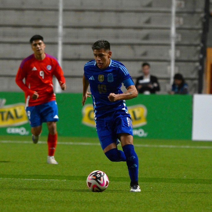 Claudio Echeverri, el capitán del seleccionado argentino sub-20. Foto: AFA.