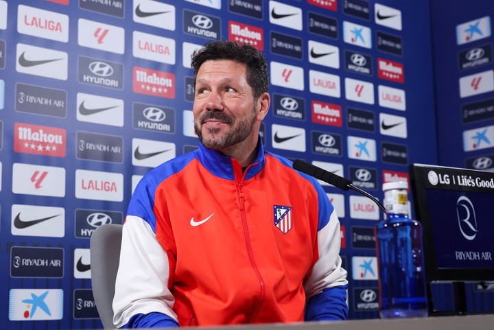 Diego Simeone advirtió que Villarreal será un rival "peligroso" para su Atlético de Madrid. Foto: Kiko Huesca / EFE.