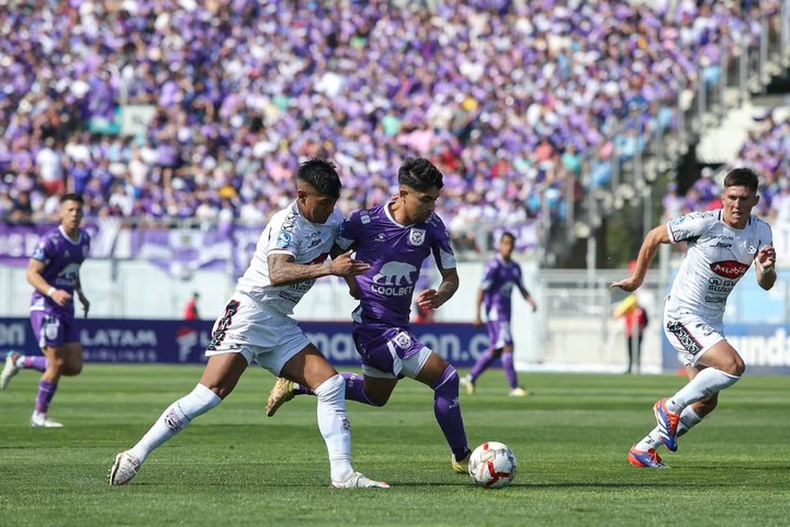 Tras perder la final del torneo de Segunda División, Deportes Concepción denunció a Deportes Melipilla por irregularidades administrativas. Foto: Club Deportes Melipilla.