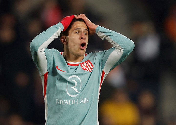 Giuliano Simeone fue titular en 15 de los 23 partidos que disputó esta temporada con Atlético de Madrid. Foto: David W Cerny / Reuters.