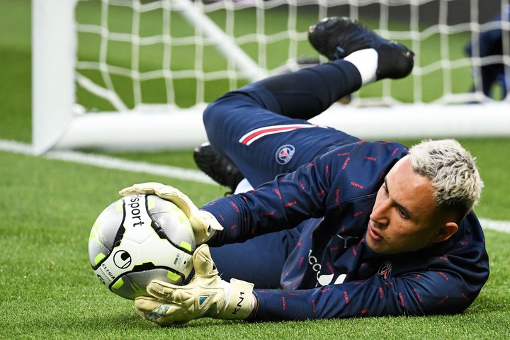 Keylor Navas en el Paris Saint Germain, su último club. (Photo by bERTRAND GUAY / AFP)