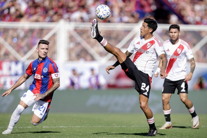 Enzo Pérez en el clásico entre San Lorenzo y River. Foto: Fotobaires