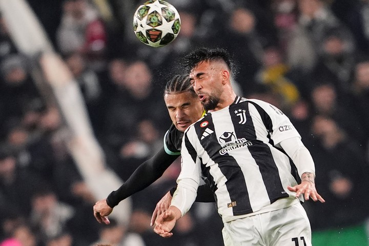 Nico González, titular en Juventus. Foto: Fabio Ferrari / LaPresse via AP.