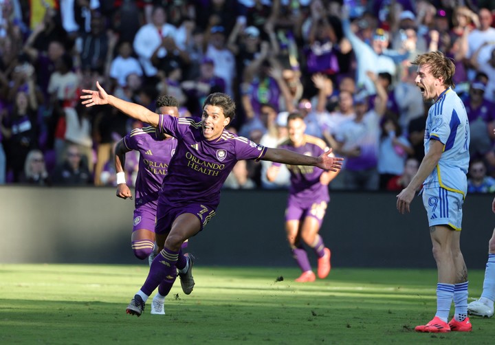 Ramiro Enrique, el delantero argentino de Orlando Ciy. (Mike Watters-Imagn Images)